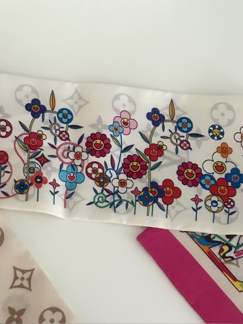 Louis Vuitton x Takashi Murakami Superflat Monogram Bandeau - Picture 8 of 12